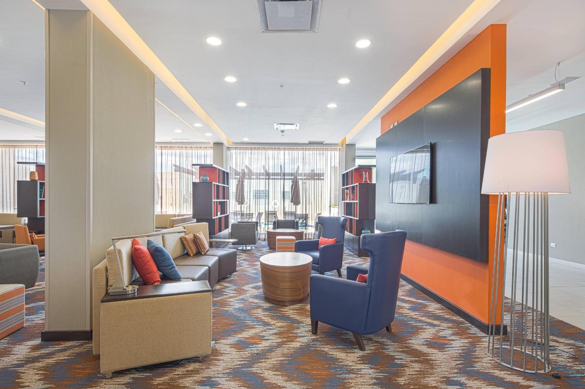 Courtyard By Marriott Saltillo Eksteriør billede