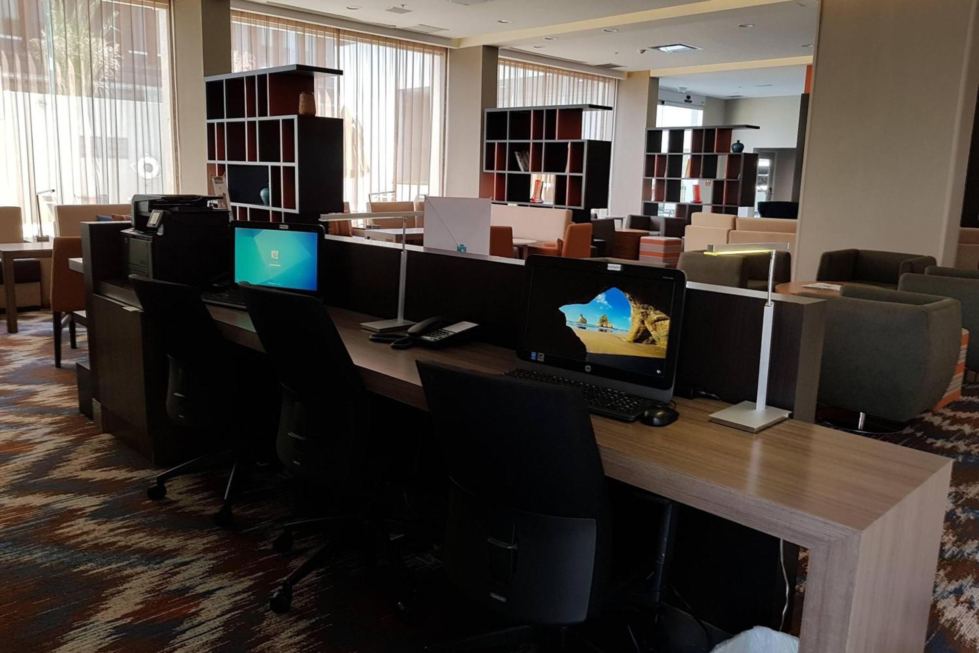 Courtyard By Marriott Saltillo Eksteriør billede