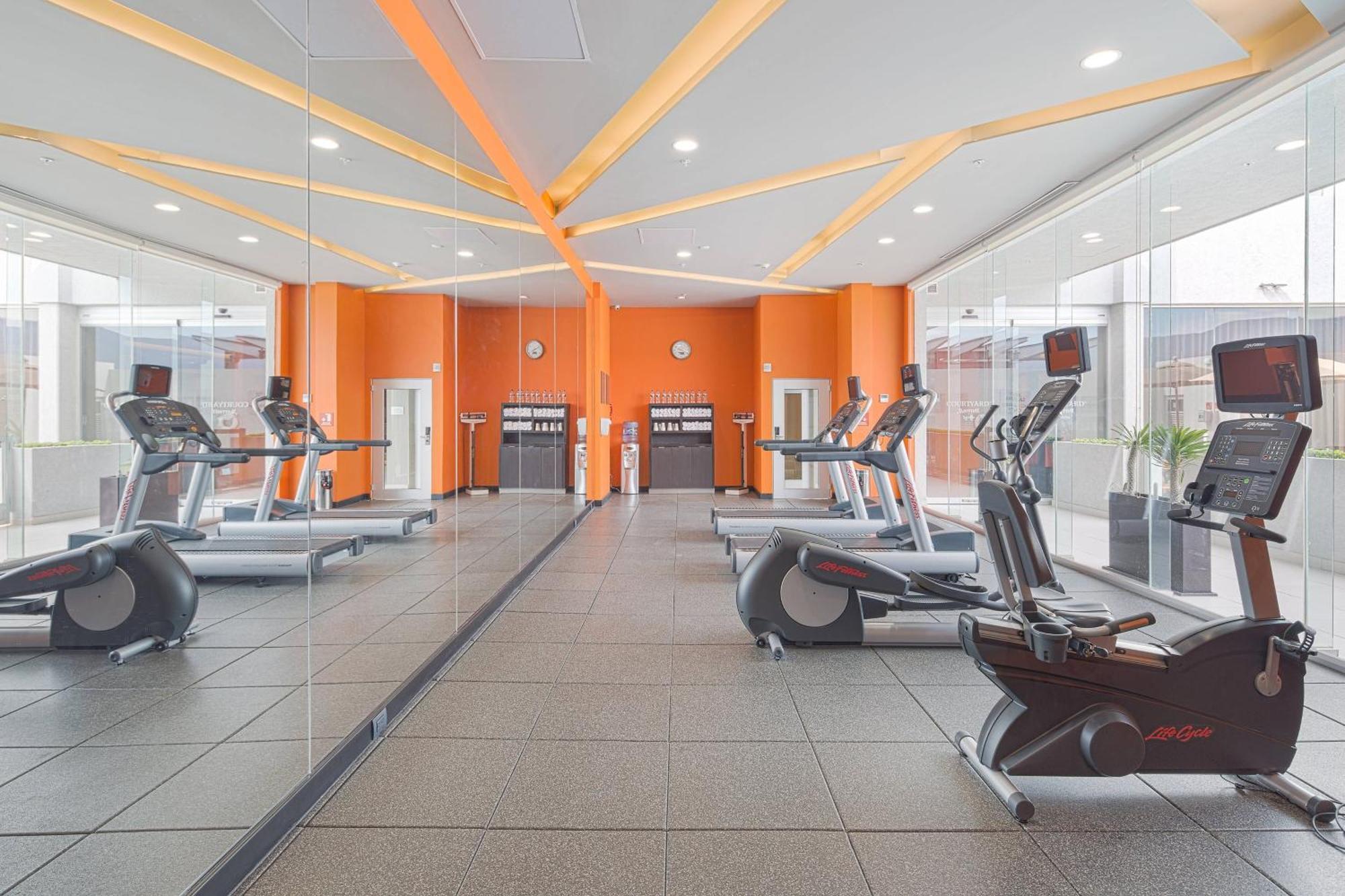 Courtyard By Marriott Saltillo Eksteriør billede