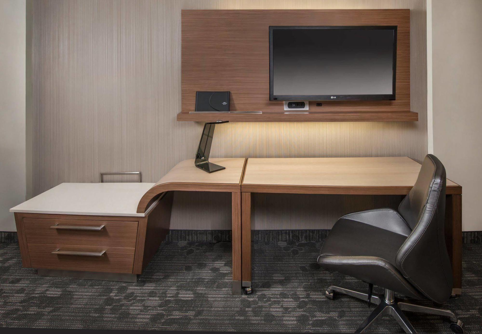 Courtyard By Marriott Saltillo Eksteriør billede
